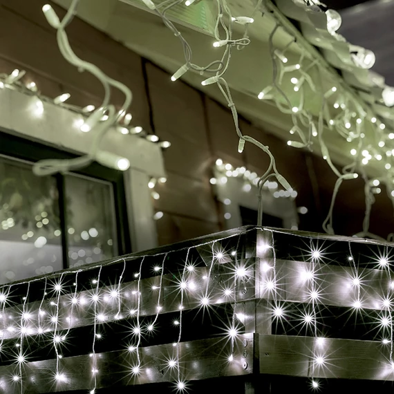 Fényfüggöny jégcsap LED 30 m hidegfehér